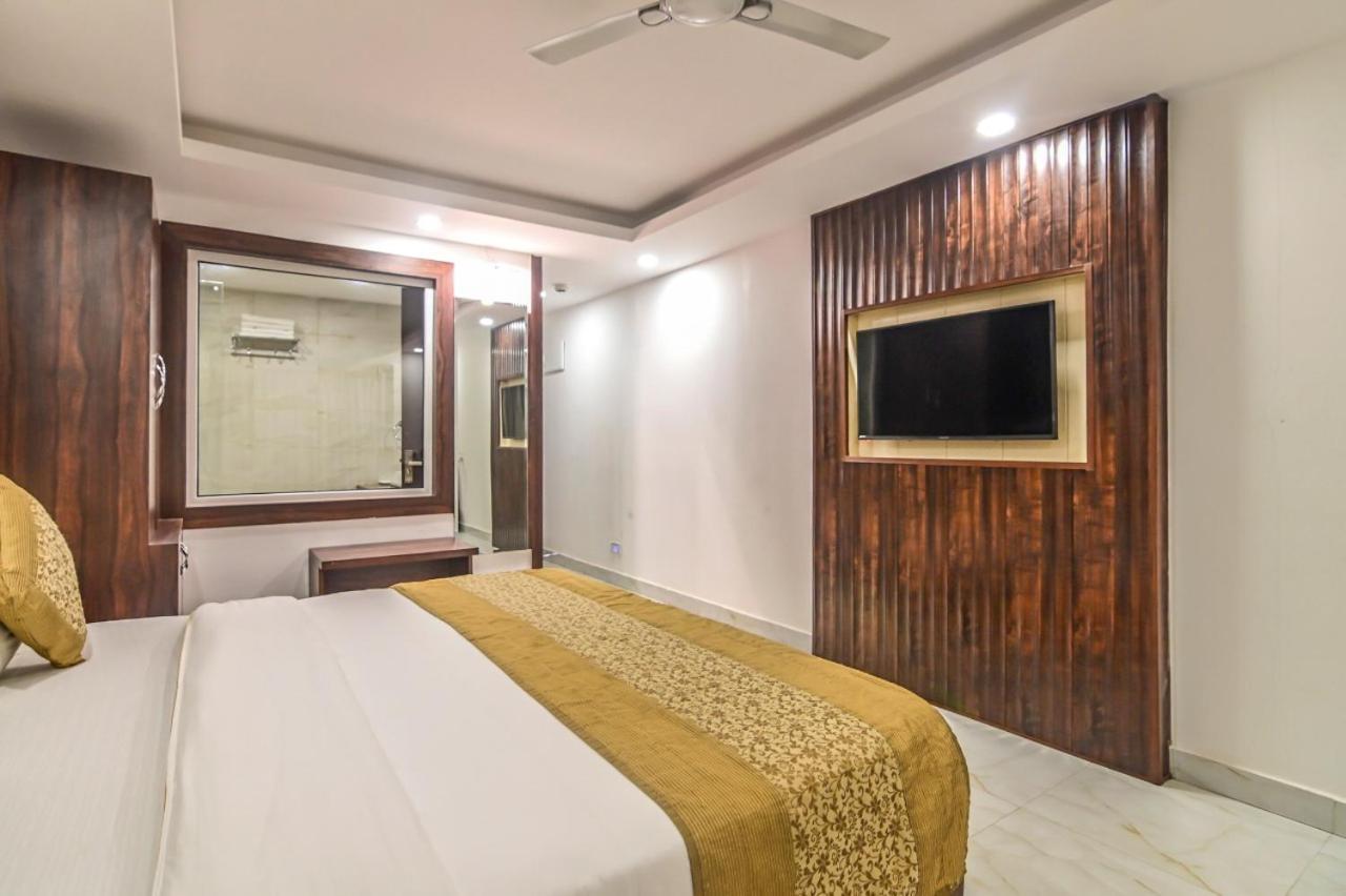 De Falcon Goa Beach Resort Candolim Exteriör bild